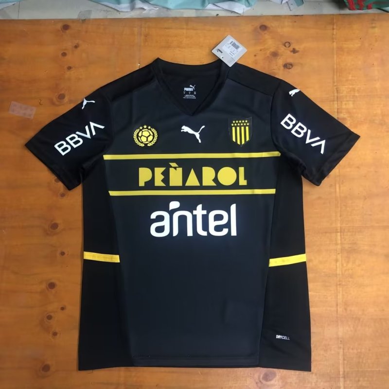 Club Atlético Peñarol third 22-23 Uruguay