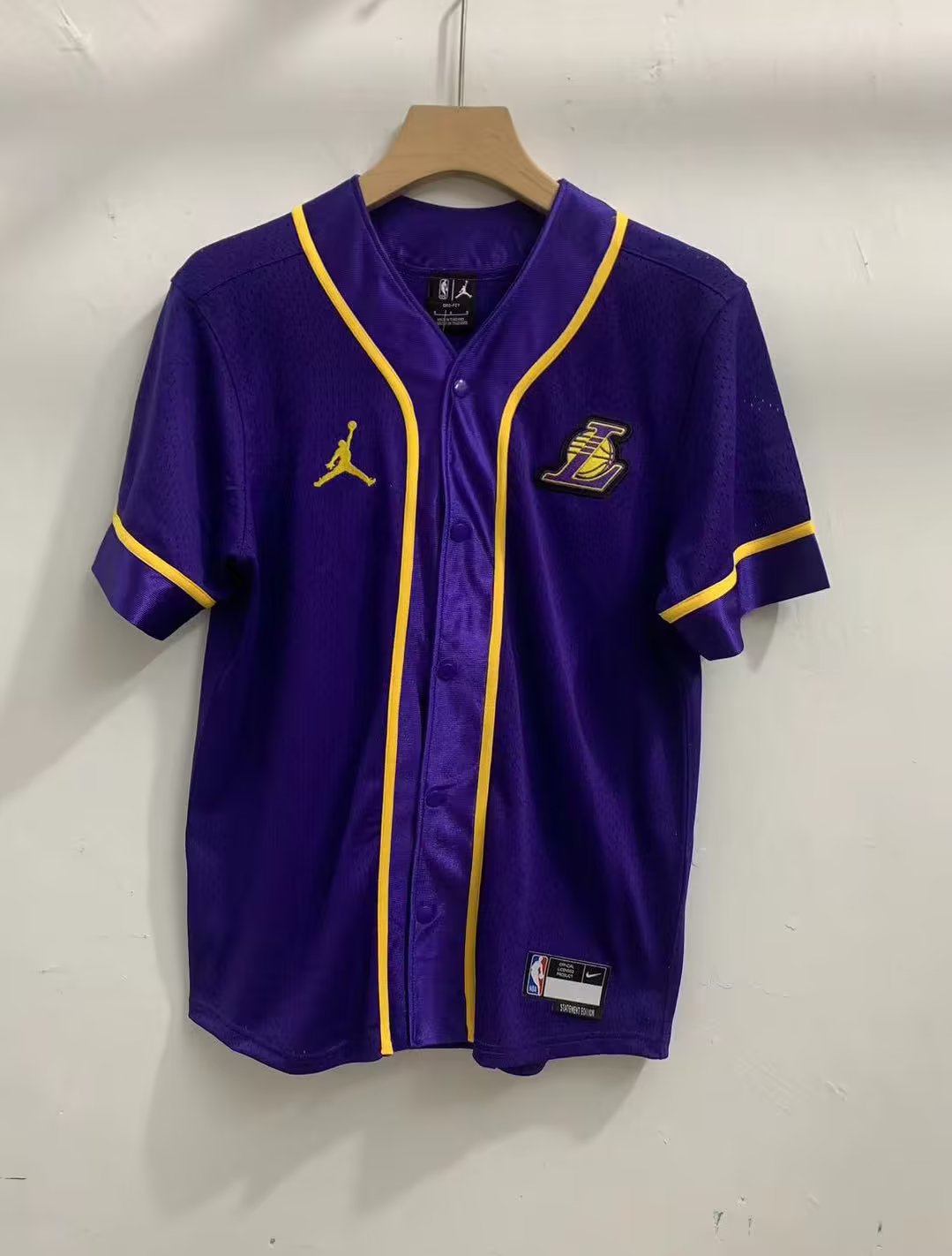 £ 23.00 - Los Angeles Lakers Exit clothing purple S-3XL 2023 - www