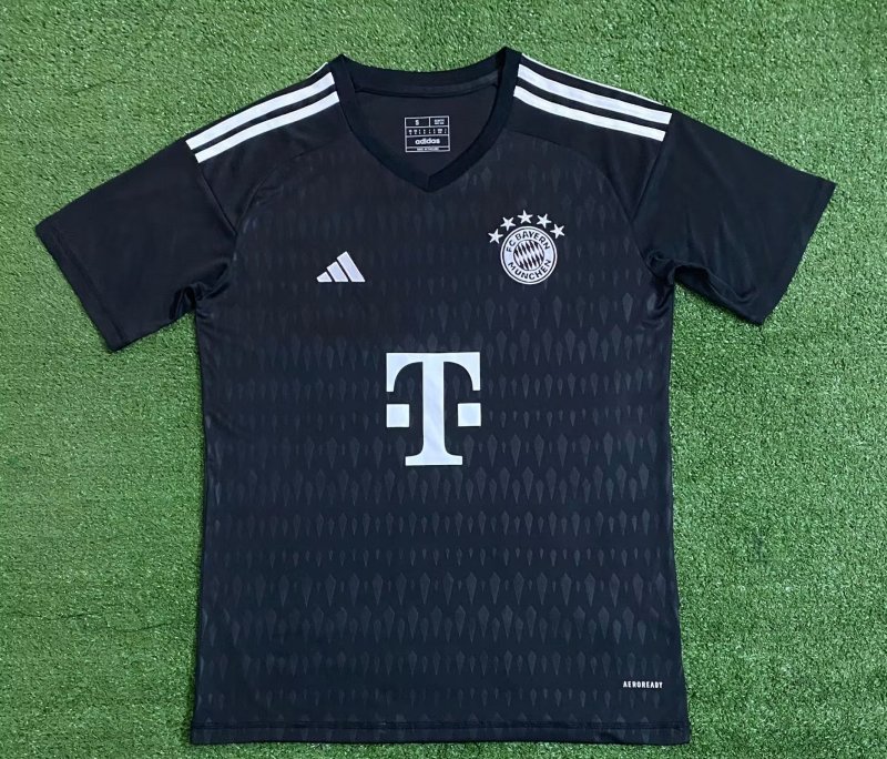 Bayern Munich goalkeeper black 23-24