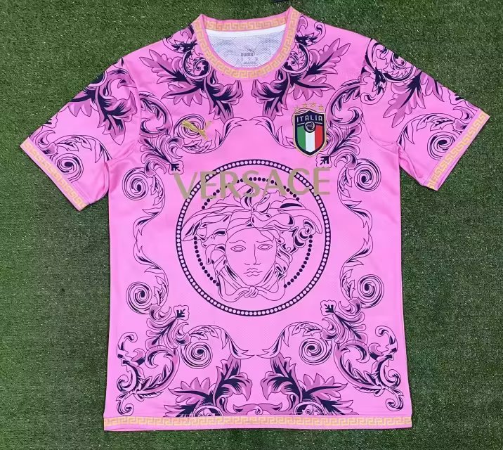 Italy Versace pink 2023