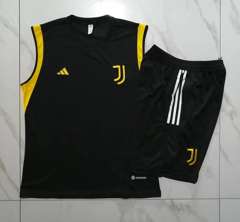 Juventus training vest black 23-24 D823