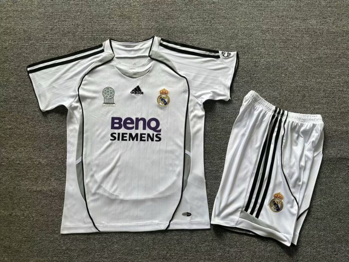 Real Madrid 06-07 home kid