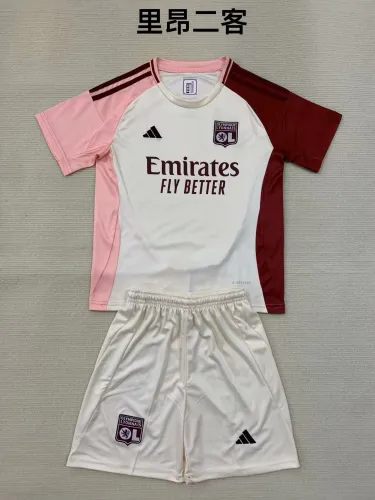 Lyon third kid adult with shorts 24-25