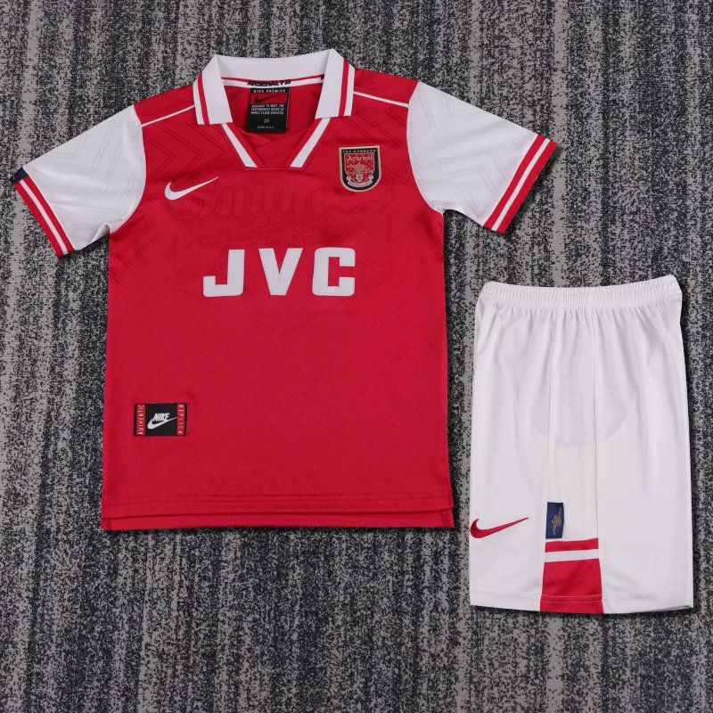 Arsenal 96-97 home kid