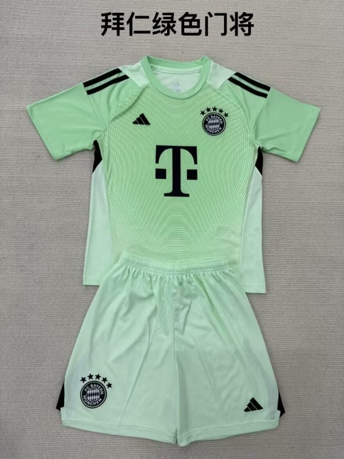 FC Bayern Munich goalkeeper green kid adult 2025