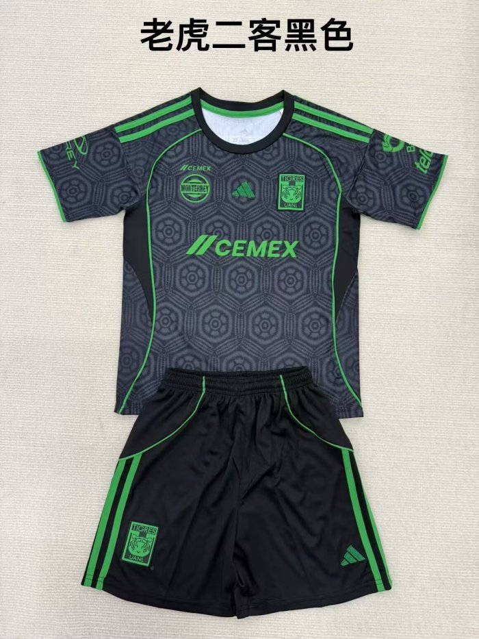 Tigres UANL third kid adult 2025