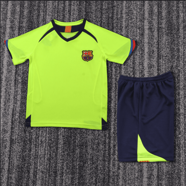 Barcelona 2006 away kid
