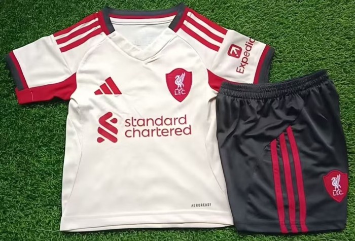 LFC away  kid 25-26