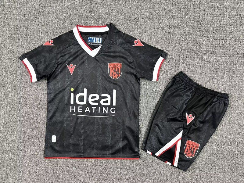 West Bromwich Albion F.C third kid adult 25-26