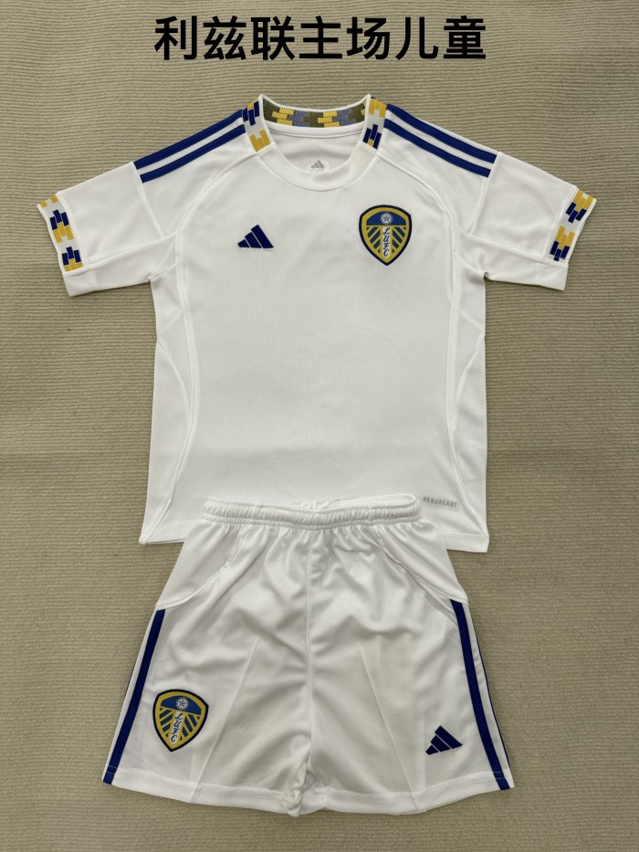 Leeds United home kid 25-26