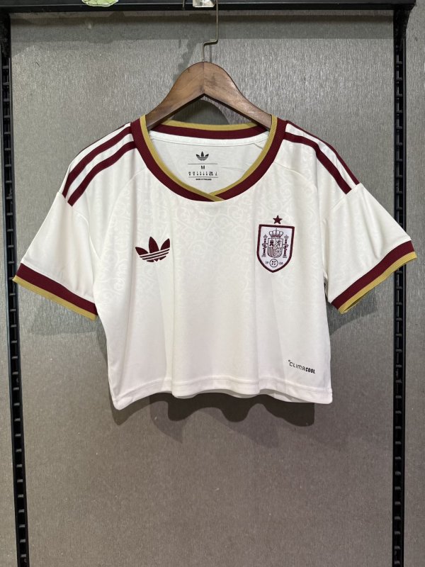 Spain away cheerleading team 2026