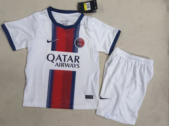Paris Saint-Germain away kid 26-27 leaked