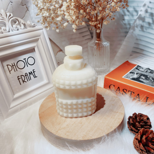New mold Retro perfume bottle candle mold Aromatherapy wax silicone mould