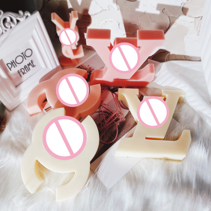 New mold Fashion luxury brand LOGO sign silicone candle mold popular symbol Home Decor Gypsum making Supplies