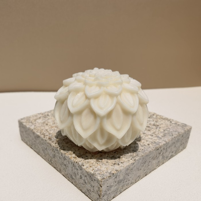 The New Lotus Candle Silicone Mold Can Be Used For Gypsum Cement Resin Cake Soap Mold