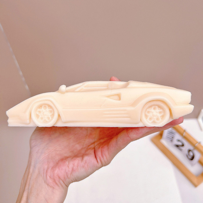 SUV G500 sports car resin candle gypsum silicone mold, can be used for home art decoration