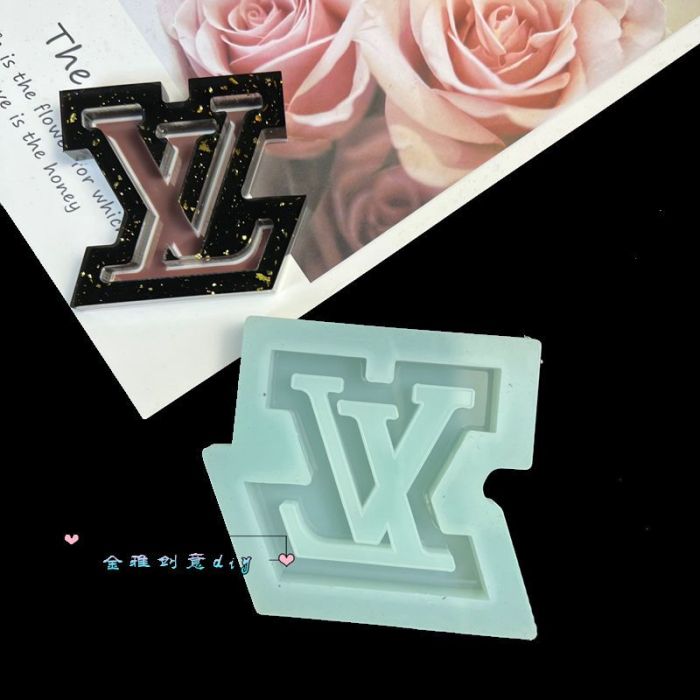 Luxury Fashion Logo Shaker Silicone Mold DIY Epoxy Resin Keychain Bag Charm Plaster Aroma Casting Mold