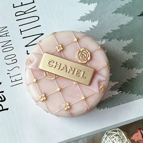 Round Grid Rose Designer Brand Silicone Soap Mold Embossed Nameplate Casting Mould Perfect For Handmade Soap Making, Also For Scented Candle Epoxy Resin Ice DIY Craft Supplies Women Gift