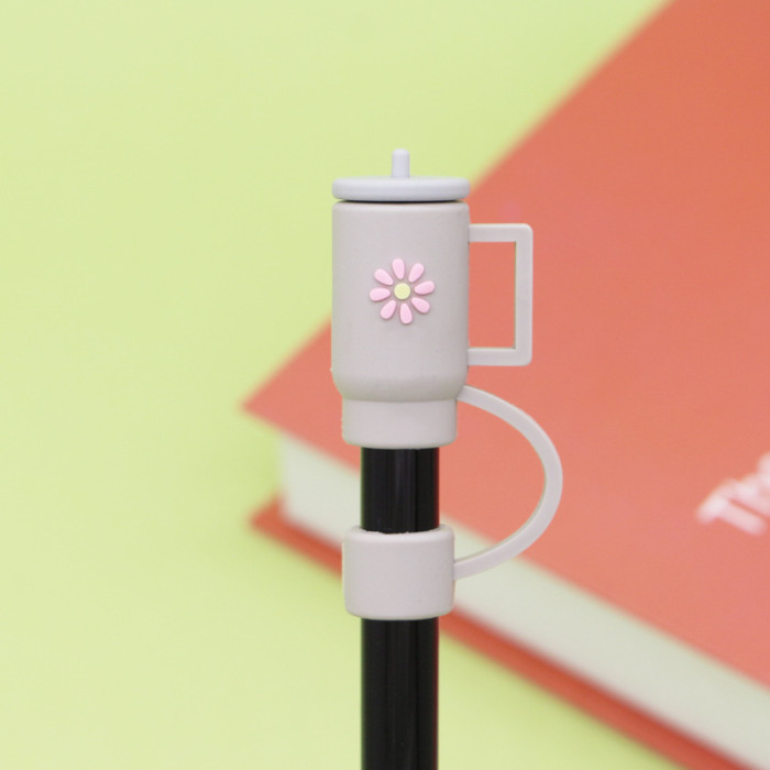 China Warehouse Reusable 10 mm Cup Shape Silicone Straw Toppers/Covers