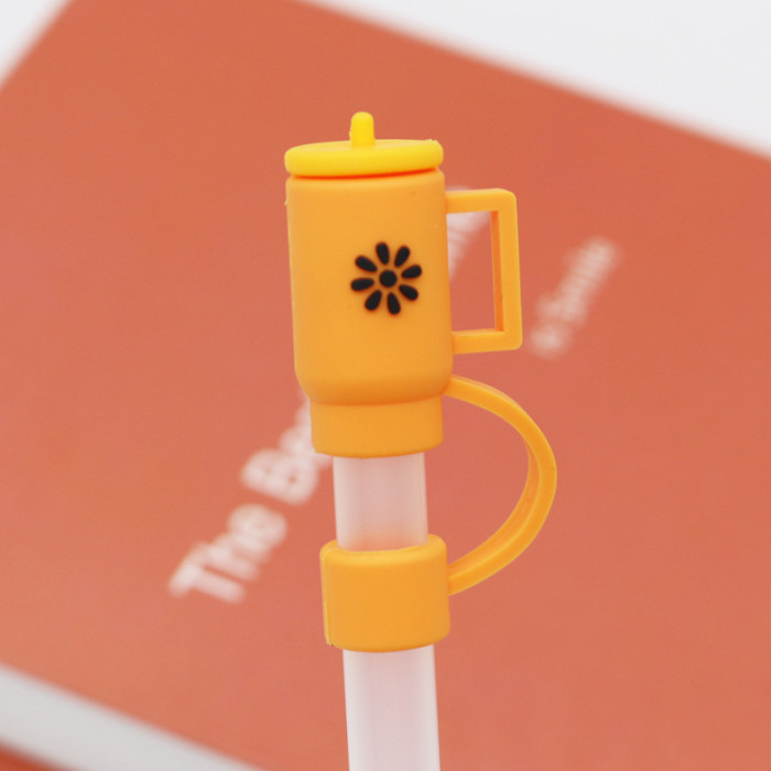 China Warehouse Reusable 10 mm Cup Shape Silicone Straw Toppers/Covers