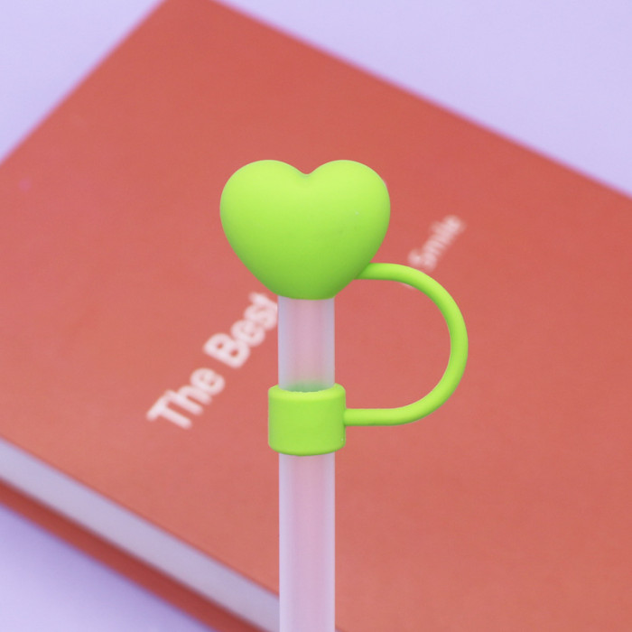 China Warehouse Reusable 10 mm Heart Shape Silicone Straw Toppers/Covers
