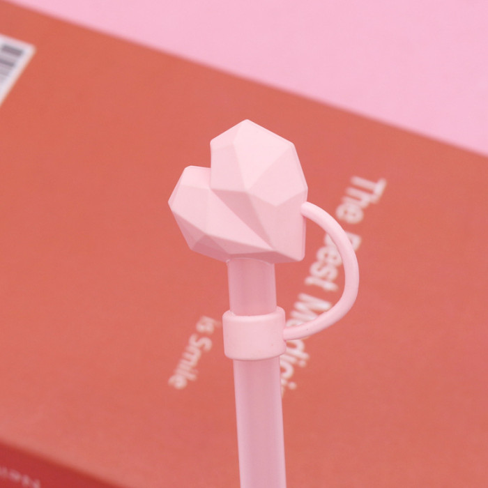 China Warehouse Reusable 10 mm Heart Shape Silicone Straw Toppers/Covers