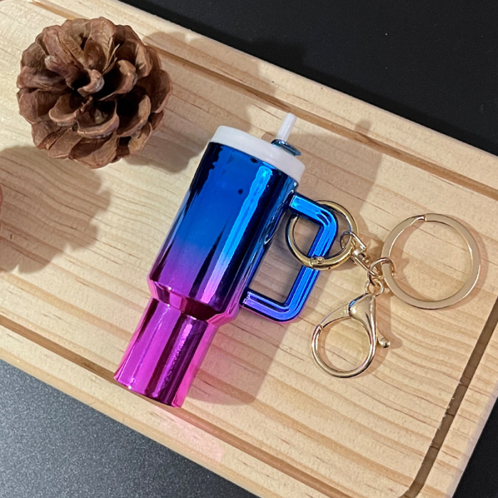 China Warehouse Gradient 40oz Tumbler Keychain Chapstick Holder Charms