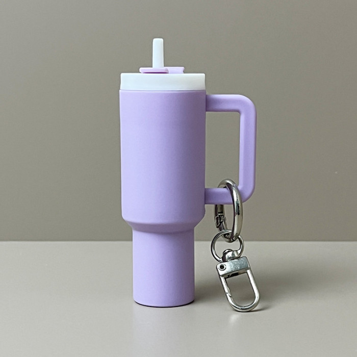 China Warehouse 40oz Tumbler Keychain Chapstick Holder Charms Keychains Key Chain
