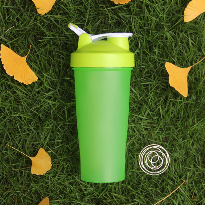 China Warehouse 20oz Plastic Shaker Cups Water bottle Leekproof Cup