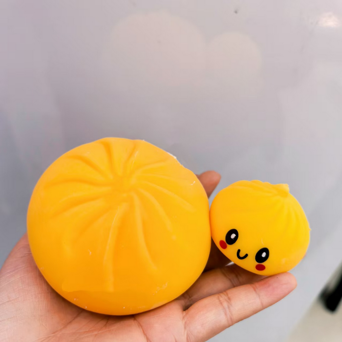 China Warehouse 144pcs 3.35 inches TPR Bun mystery squishy dumplings with Steamer+disply box