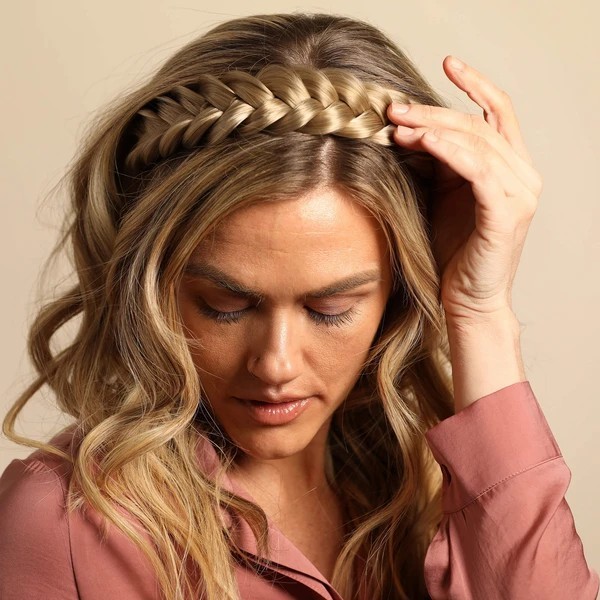 Alice Braids HALO BRAIDS