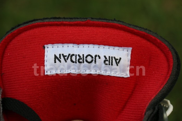 Authentic OFF WHITE x Air Jordan 4 “Bred”