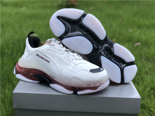 B 17FW Tripe-S High End Sneaker-143