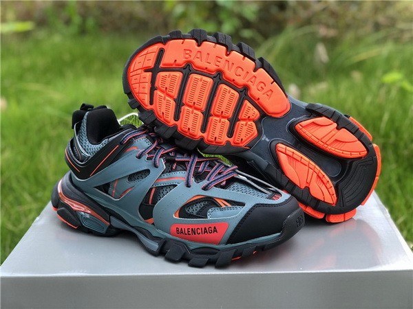 B 17FW Tripe-S High End Sneaker-151