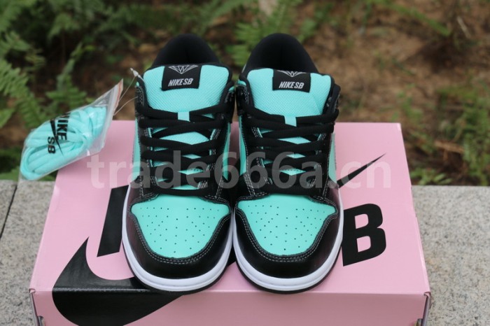 Authentic Nike SB Dunk Low Diamond Tiffany