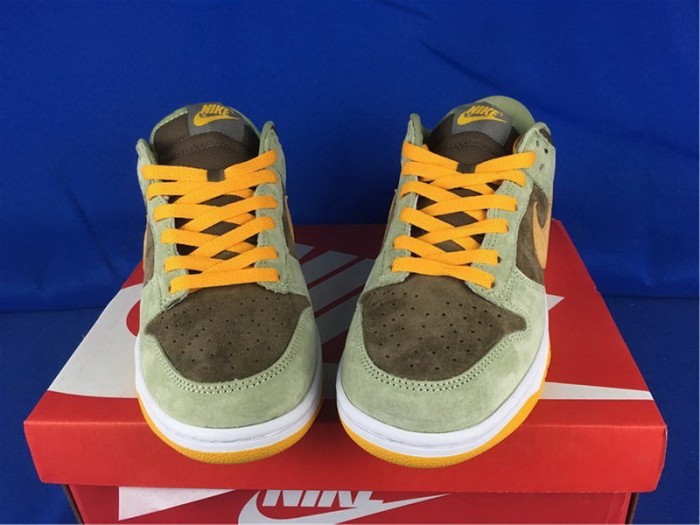 Authentic Nike Dunk Low SE “Dusty Olive”