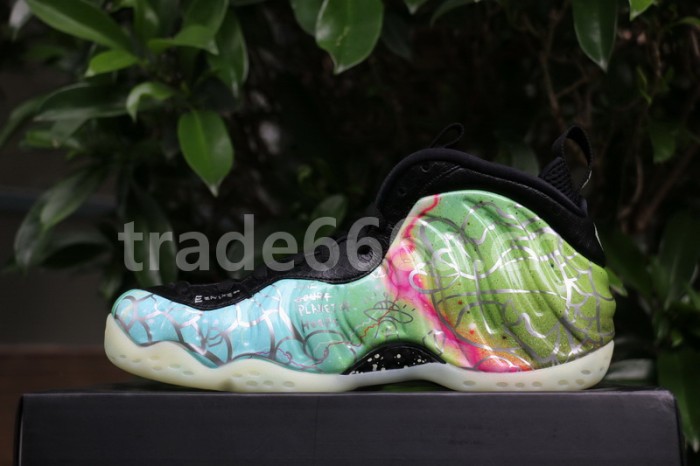 Authentic Nike Air Foamposite One “Green Strike”