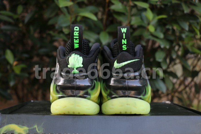 Nike Air Foamposite One “ParaNorman”