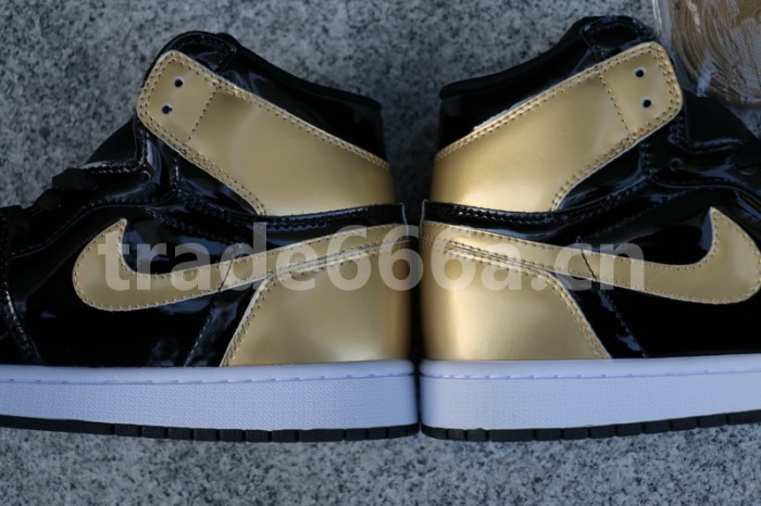Authentic Air Jordan 1 Gold Toe