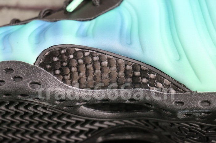Authentic Nike Air Foamposite One “Northern Lights”
