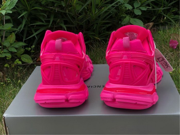 B 17FW Tripe-S High End Sneaker-131