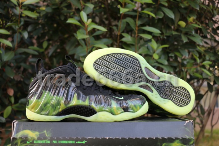 Nike Air Foamposite One “ParaNorman”