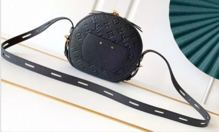 LV High End Quality Bag-988