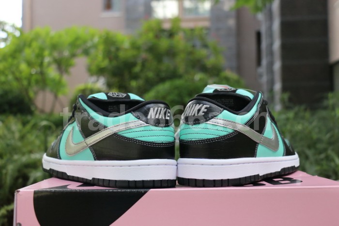 Authentic Nike SB Dunk Low Diamond Tiffany