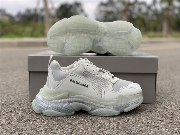 B 17FW Tripe-S High End Sneaker-056