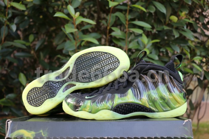 Nike Air Foamposite One “ParaNorman”