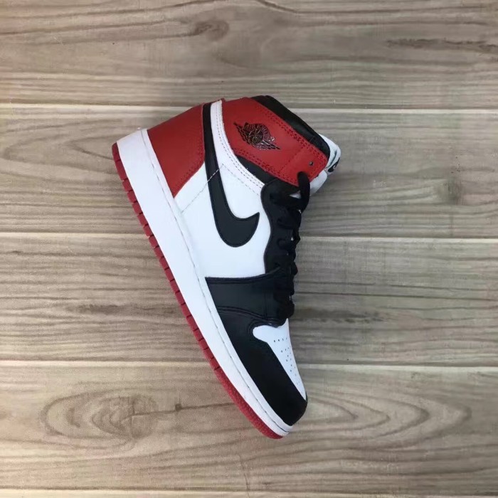 Air Jordan 1 OG High “Black Toe”2016 GS