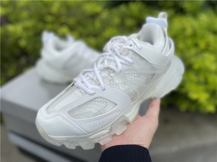 B 17FW Tripe-S High End Sneaker-191