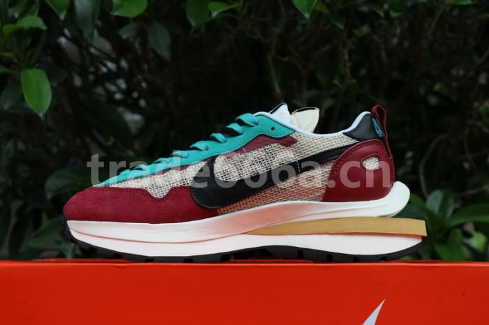 Authentic Sacai x Nike Pegasus VaporFly SP Villain Red