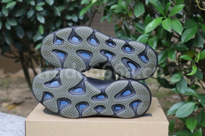 Authentic Yeezy 700 V3 “Eremiel”